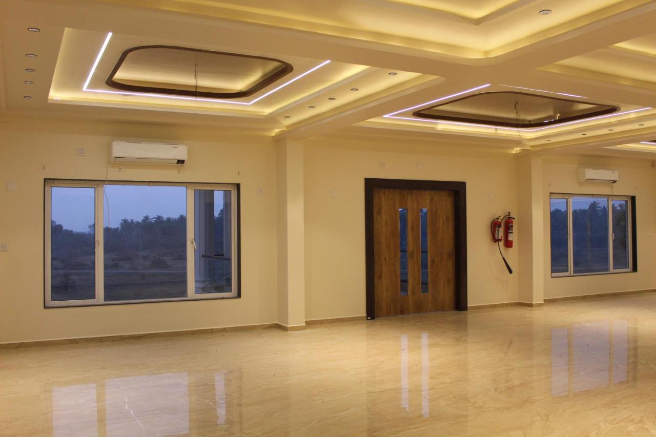 Flamingo Club And Resort Una 3 Km Away From Diu Check Post Экстерьер фото