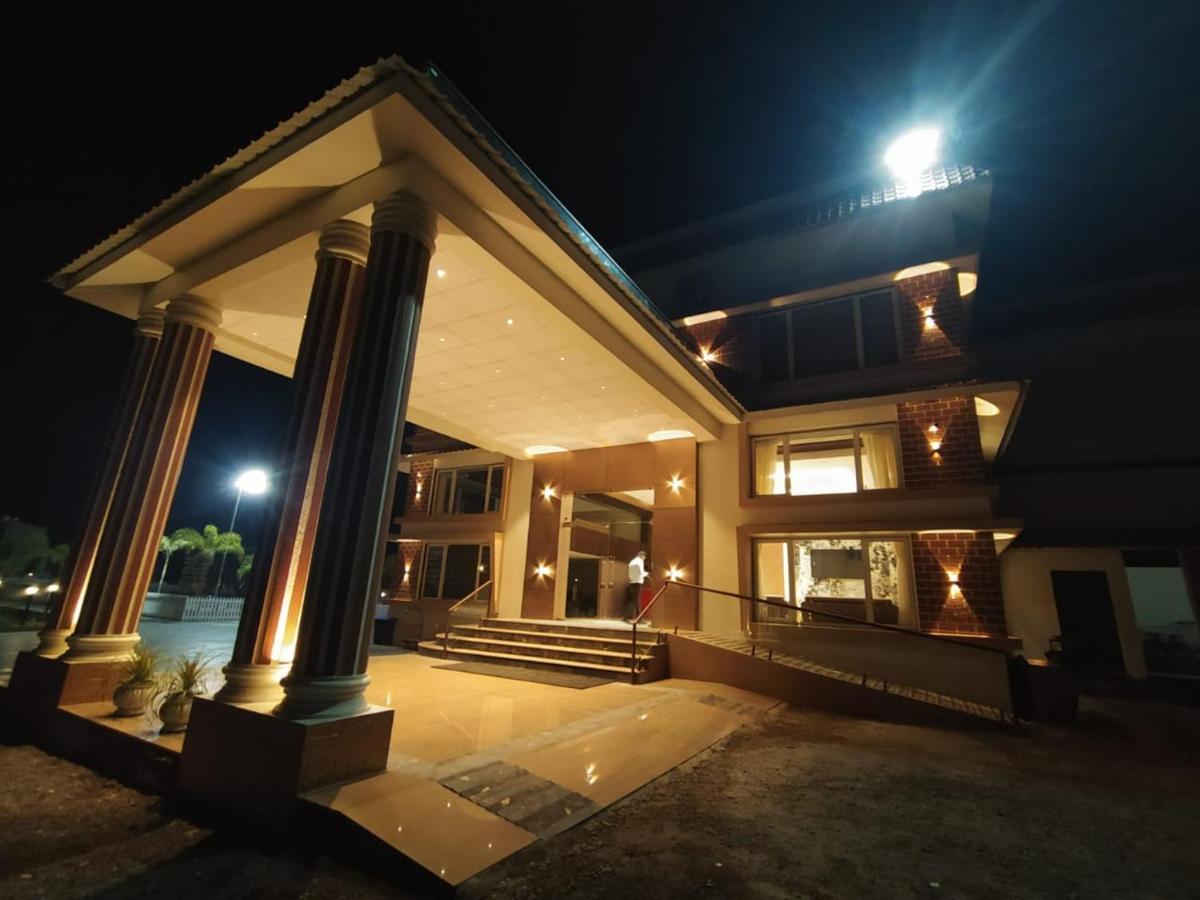 Flamingo Club And Resort Una 3 Km Away From Diu Check Post Экстерьер фото
