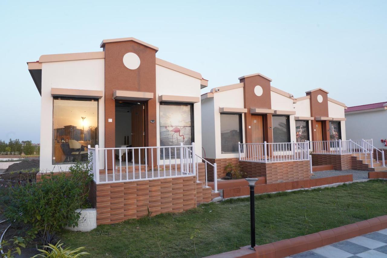 Flamingo Club And Resort Una 3 Km Away From Diu Check Post Экстерьер фото