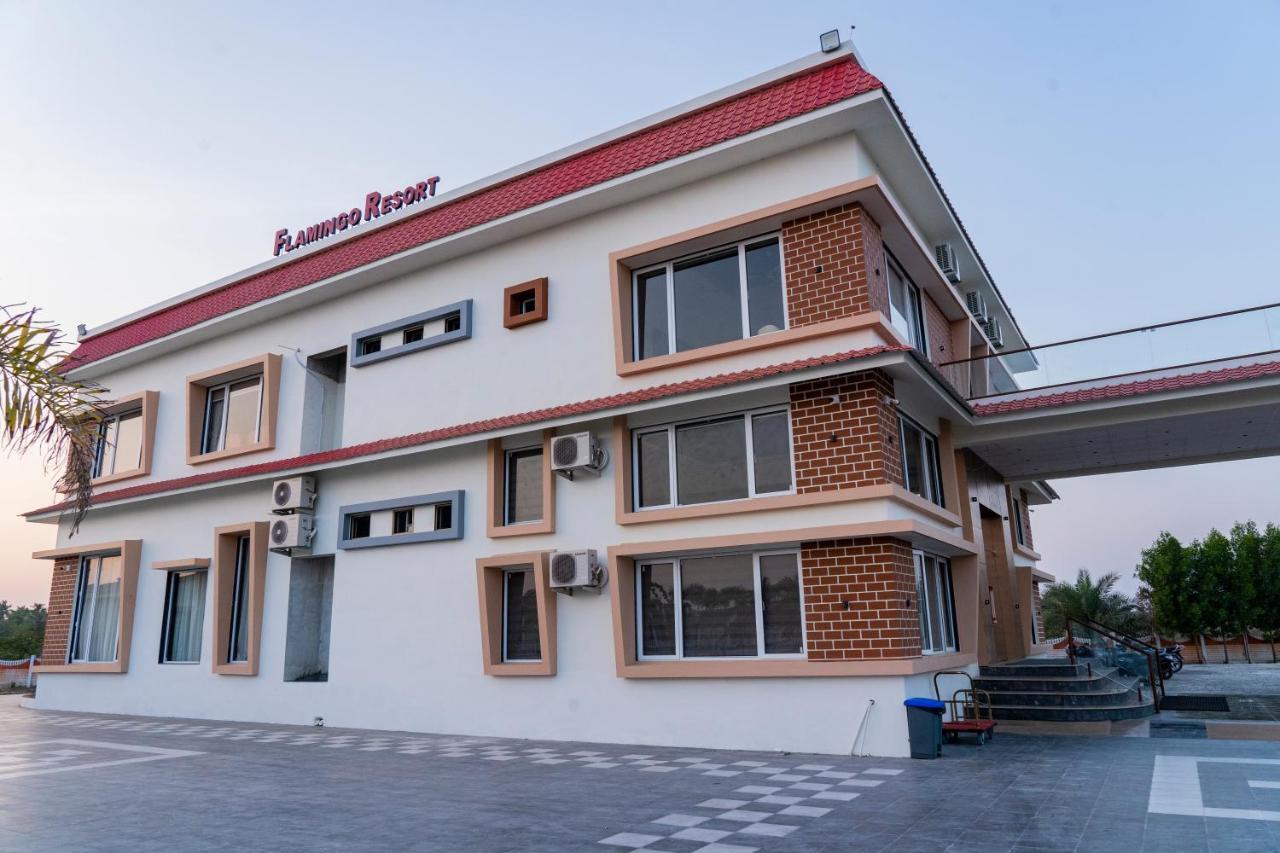 Flamingo Club And Resort Una 3 Km Away From Diu Check Post Экстерьер фото