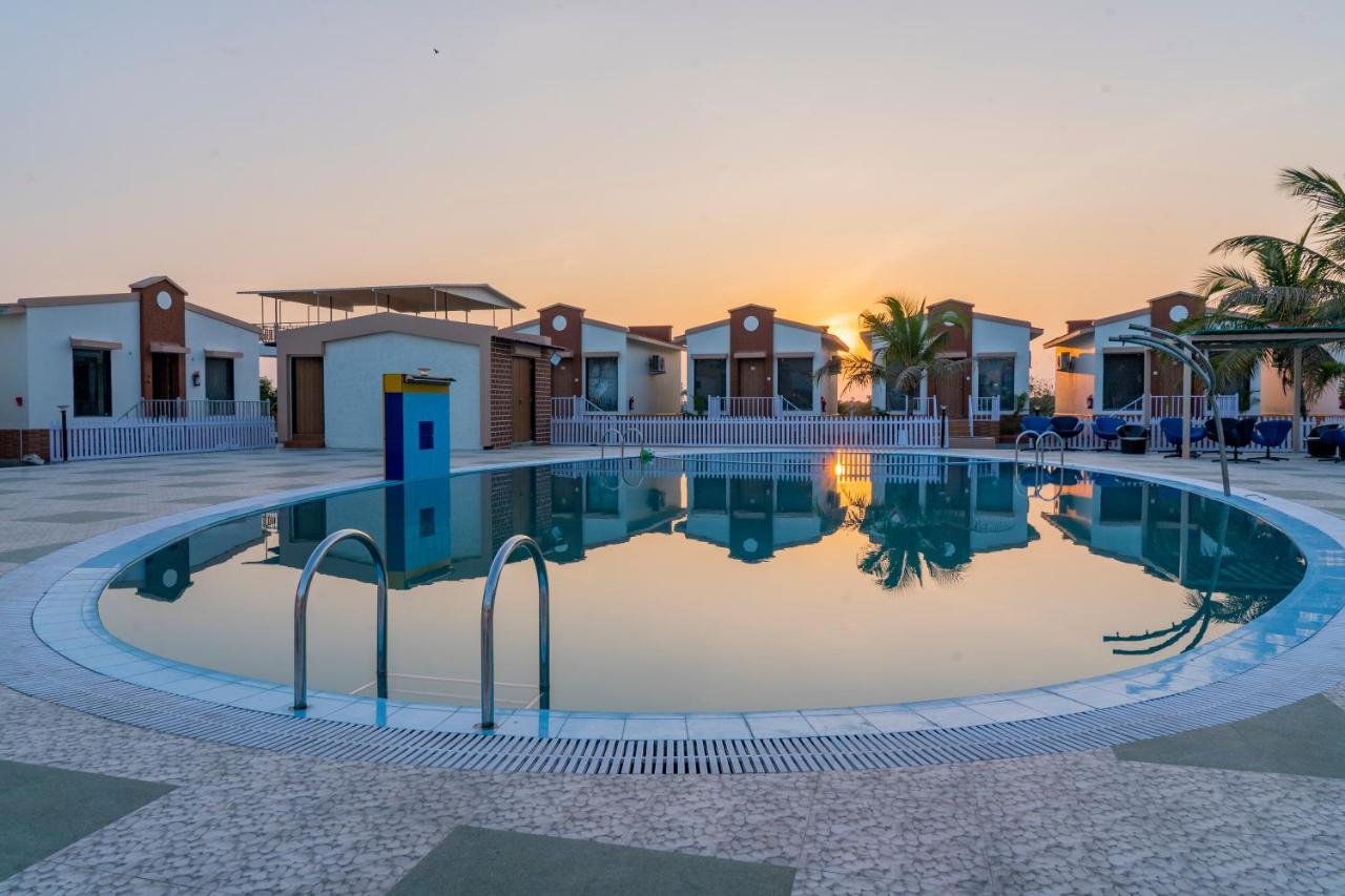 Flamingo Club And Resort Una 3 Km Away From Diu Check Post Экстерьер фото