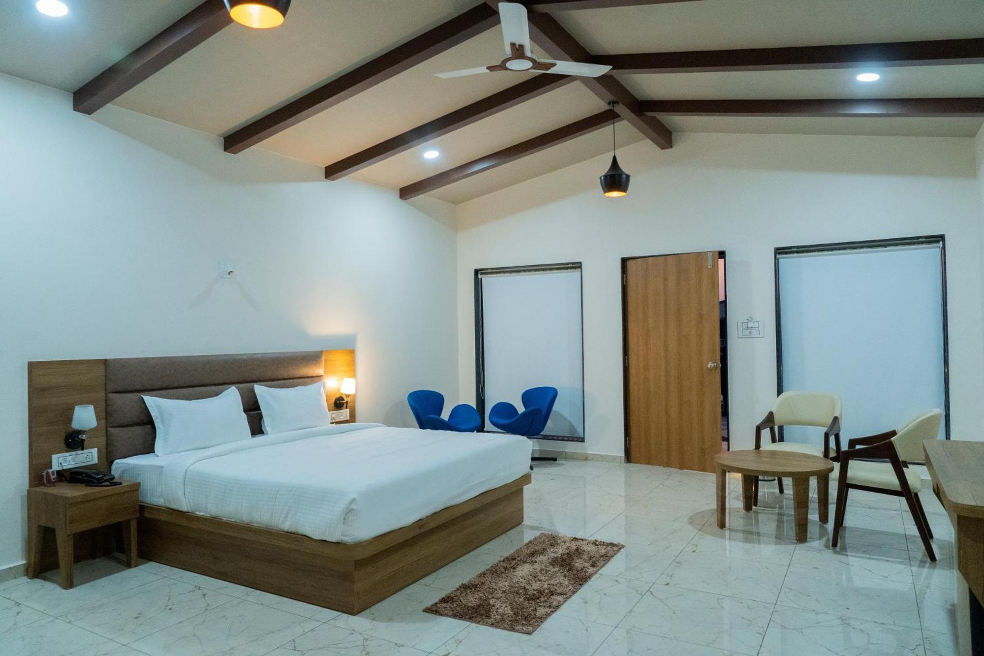 Flamingo Club And Resort Una 3 Km Away From Diu Check Post Экстерьер фото