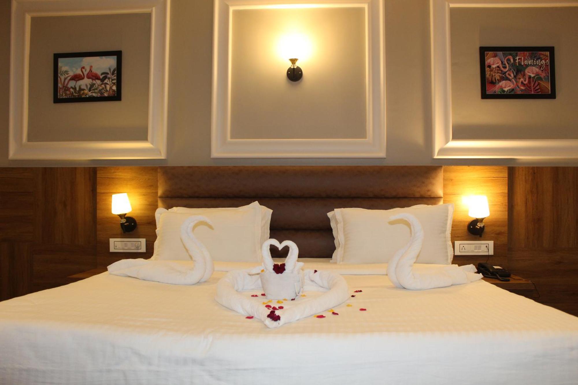 Flamingo Club And Resort Una 3 Km Away From Diu Check Post Экстерьер фото